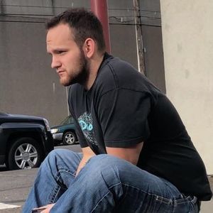 Meet your Posher, Avery